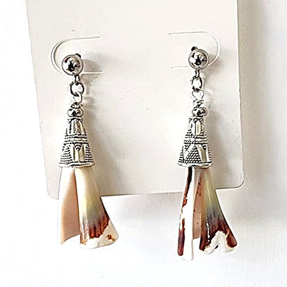 Beachy boho shell earrings